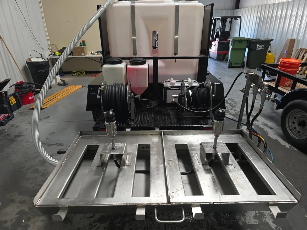 Kraken Double Bin Cleaner — equipment detail