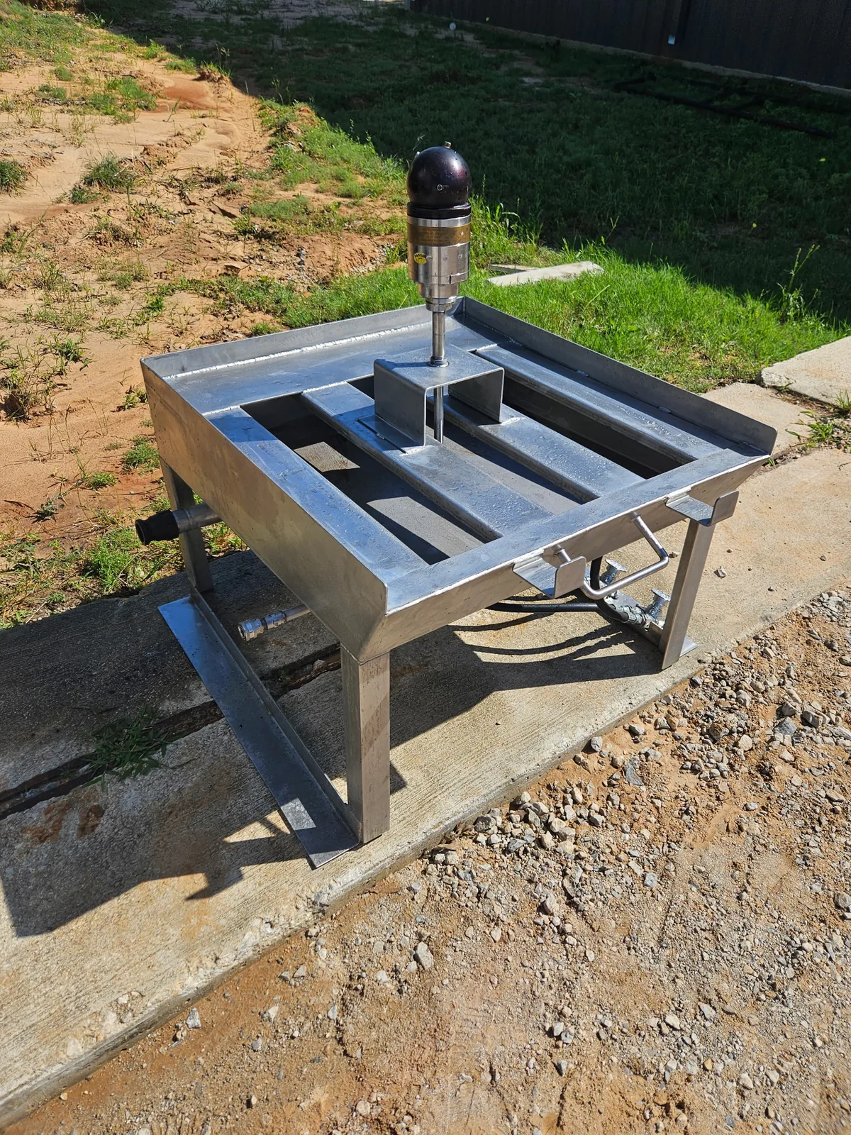 Kraken® Stationary Bin Cleaner — detail view