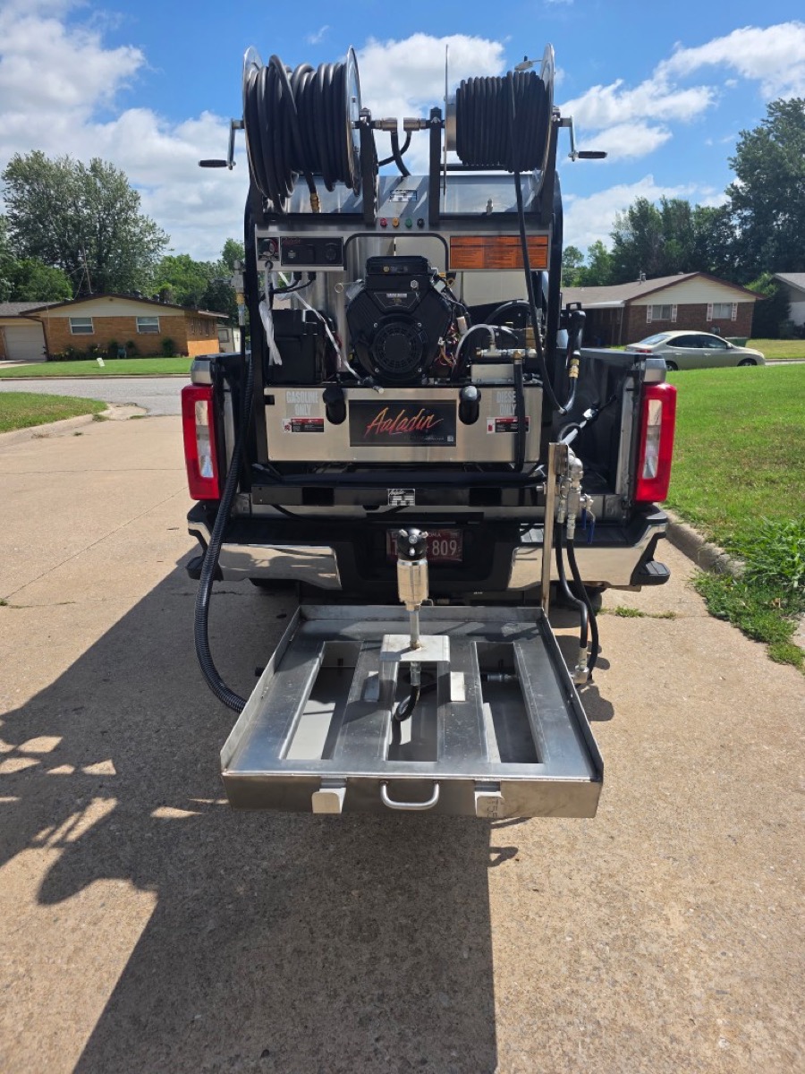 Kraken Truck Pod Cold Water - rear cleaning tray